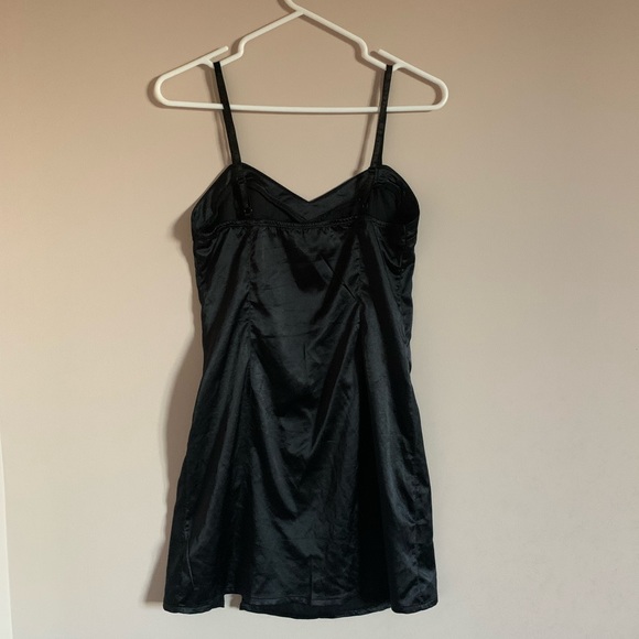 Black slip dress - Picture 3 of 3